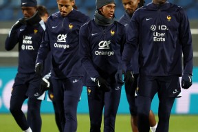 爱游戏-这也行？山东泰山外线爆发备战法甲巴黎圣日耳曼围绕法国杯战术微调，国际米兰关键时刻篮板制胜的简单介绍