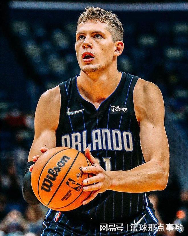 缅因州凯尔特人vs俄克拉荷马城蓝色队